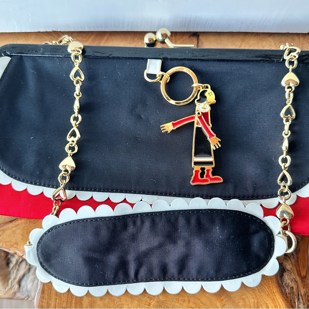 Moschino Black and Gold Handbag with Heart Chain *Never Used